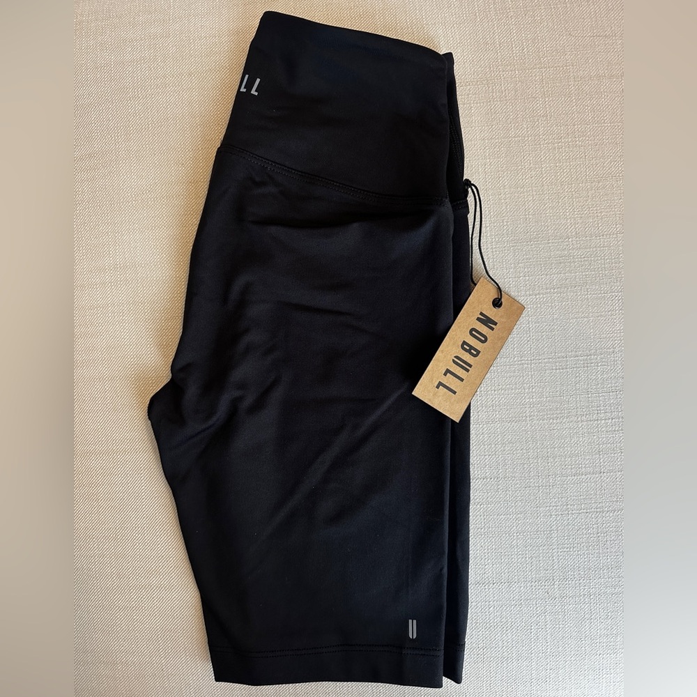 NOBULL WOMEN'S HIGH-RISE SLEEK SHORT 8” Black Size XS (NWT)